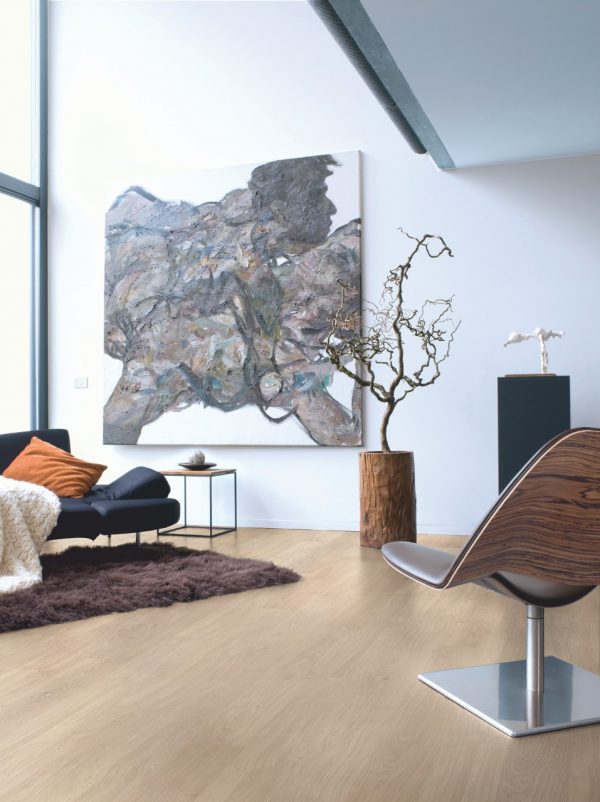 Light grey varnished oak