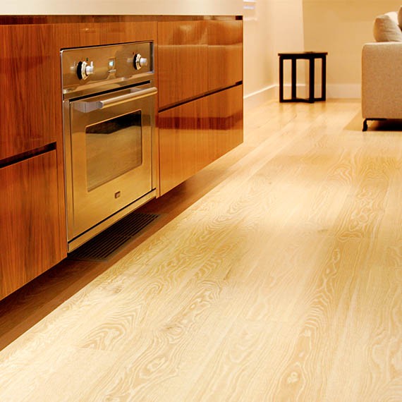 solid_hardwood_flooring_american_oak_lifestyle