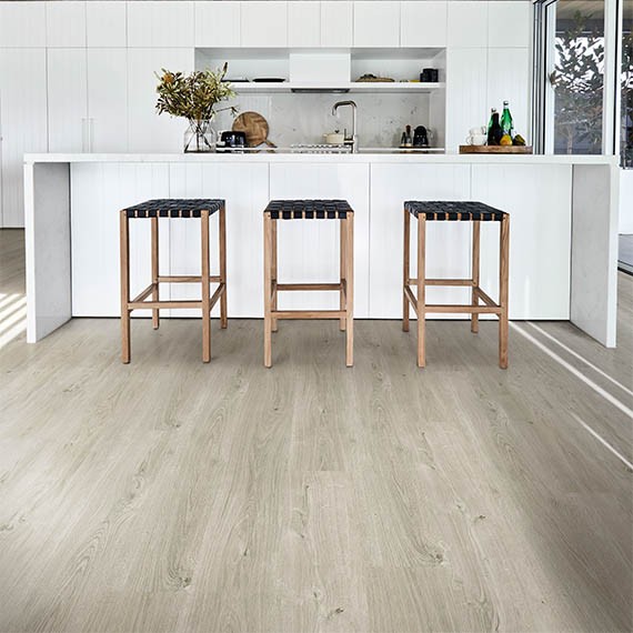 titan_rigid_alpine_grey_ash_lifestyle