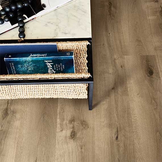 titan_rigid_warm_urban_oak_lifestyle